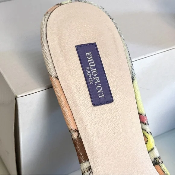 Sz. 7.5 Emilio Pucci Terry Shoes - Picture 13 of 17